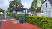 Nienhagen, Bushaltestelle Kliffstrasse fertig Nienhagen, Bushaltestelle Kliffstrasse fertig